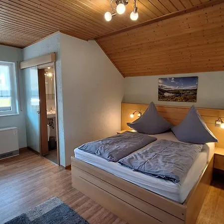 Weingut Willi Fett Maison d'hôtes